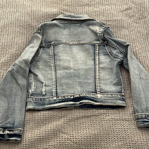 Embroidered Jean jacket - Picture 6 of 7